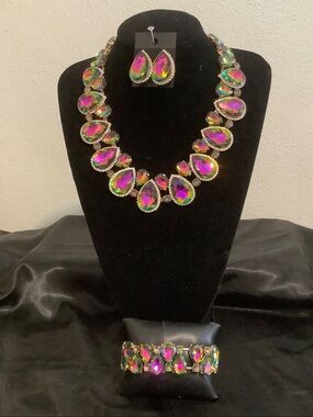 Iridescent Teardrop Crystal Necklace & Earring Set - Women Jewelry